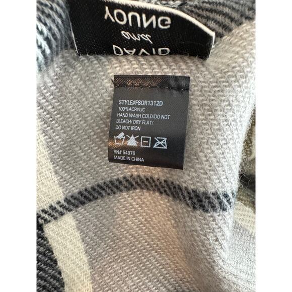 David & Young Plaid Blanket Scarf Wrap Sm/Med Fringe - Picture 4 of 4